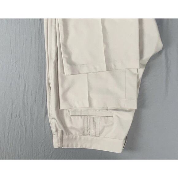 Adidas Climalite Lightweight Flat Front Microfiber Golf Pants. 3-Stripe, 36X34. - Picture 4 of 10